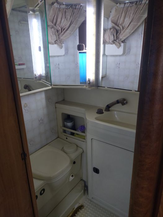 Autocaravana disponível