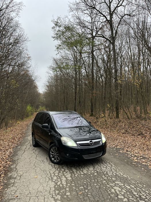Продам Opel zafira b рестайлинг торг