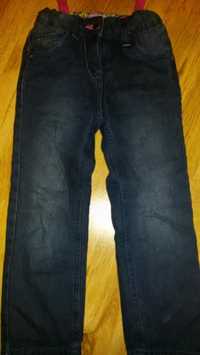 Jeansy na podszewce na 104-110 cm