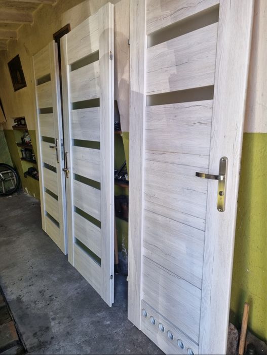 Drzwi wewnętrzne 70 i 80 - 3 sztuki