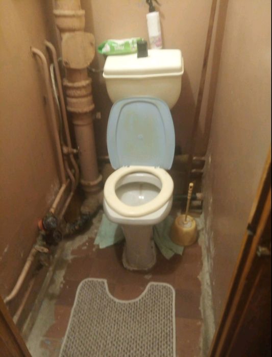 Продається 2 кімн. Центр. 52м, Гетьмана Полуботка буд 80. Терміново!