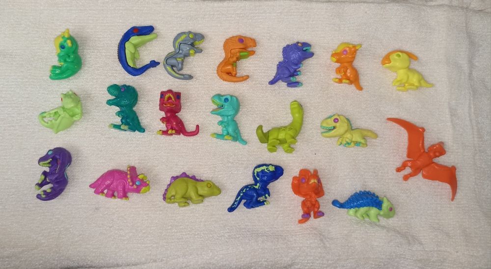 Jurassic Park Kinder Joy