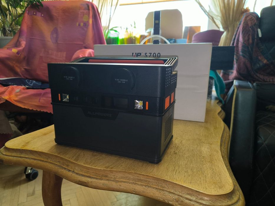 Зарядна станція Allpowers S700