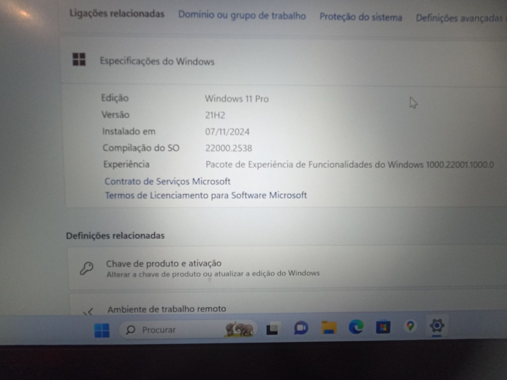 Thinkpad T440s 12 GB RAM 
Bateria com duração de