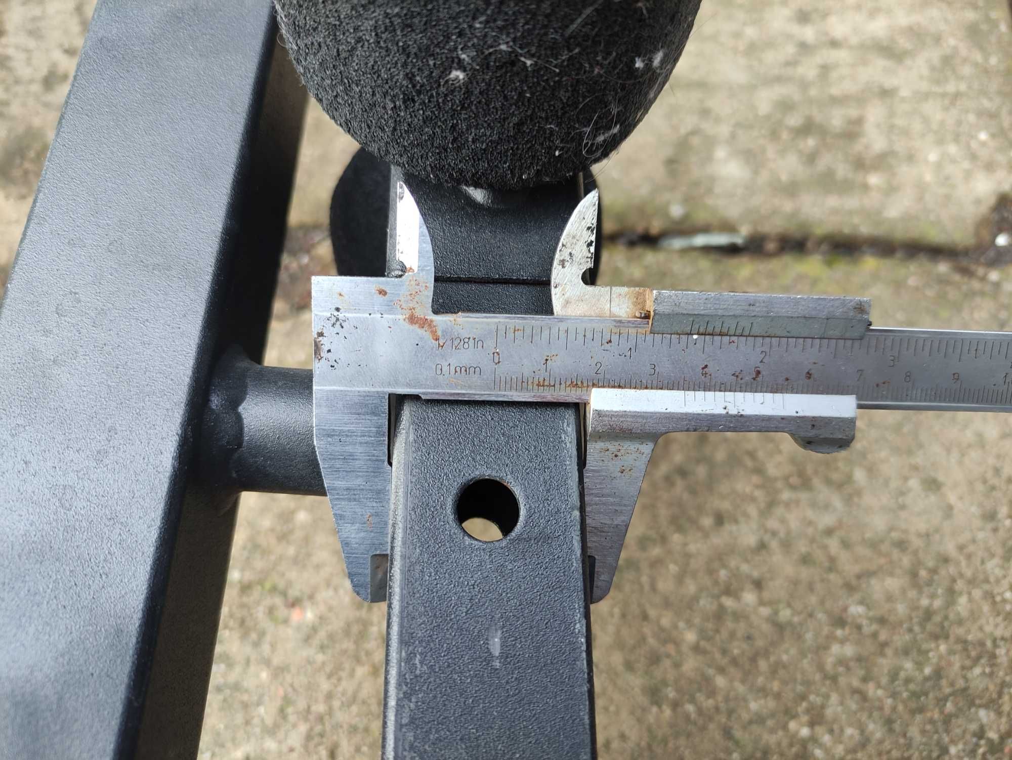 Prasa na nogi czworogłowy dwugłowy Marbo wejście 35mm home do ławek