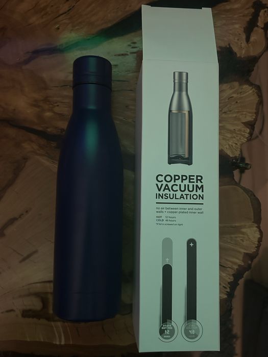 Butelka Vasa z miedzianą izolacją próżniową o pojemności 500 ml