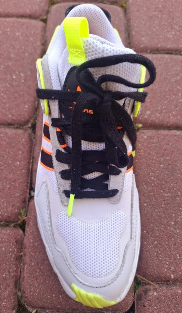 Buty adidas MAGMUR Runner r38, stan bardzo dobry