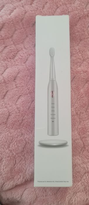 Szczoteczka do zębów ładowana na  USB