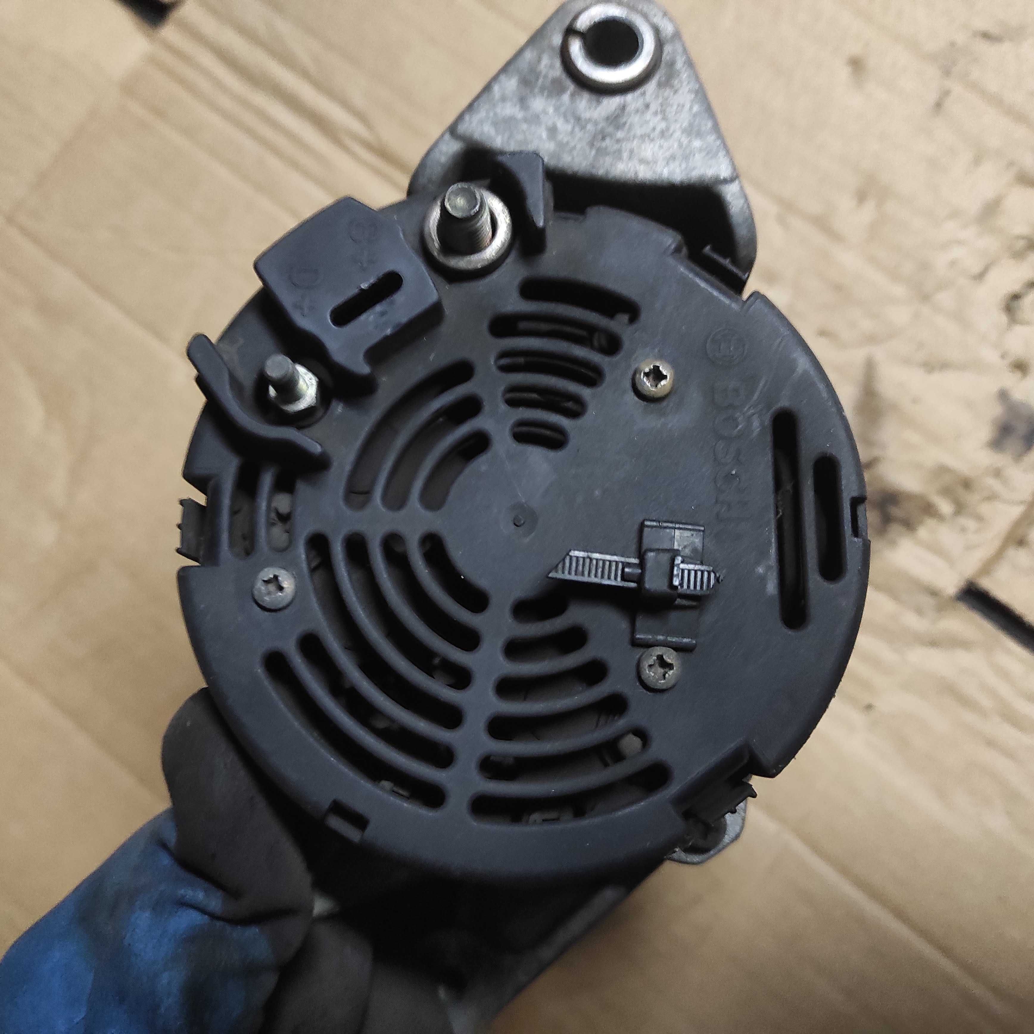 Alternator Opel Corsa C 1,4 0123,1203,001