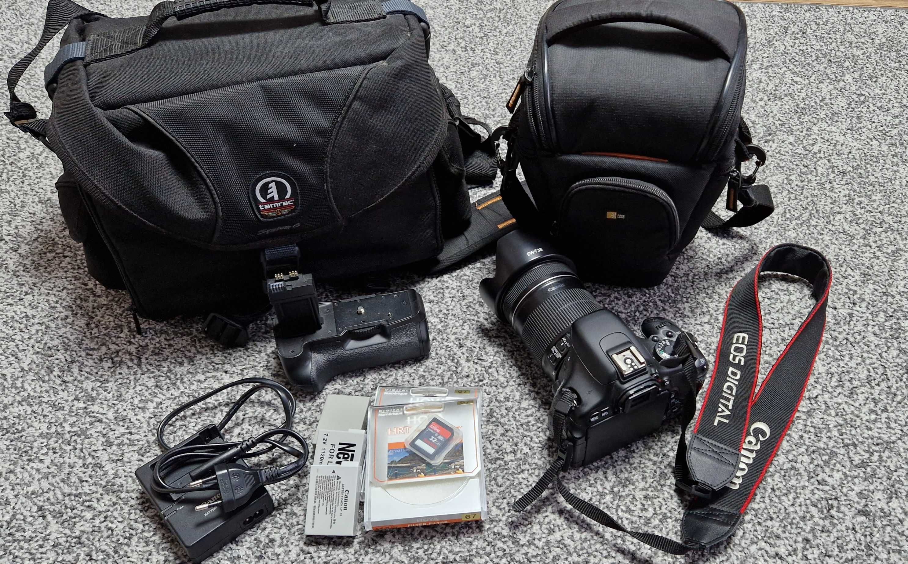 Canon EOS 600D + obiektyw 18-135 + dwie torby + grip + dodatki