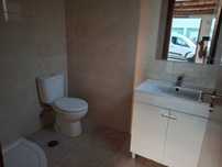 Garagem/oficina com casa de banho