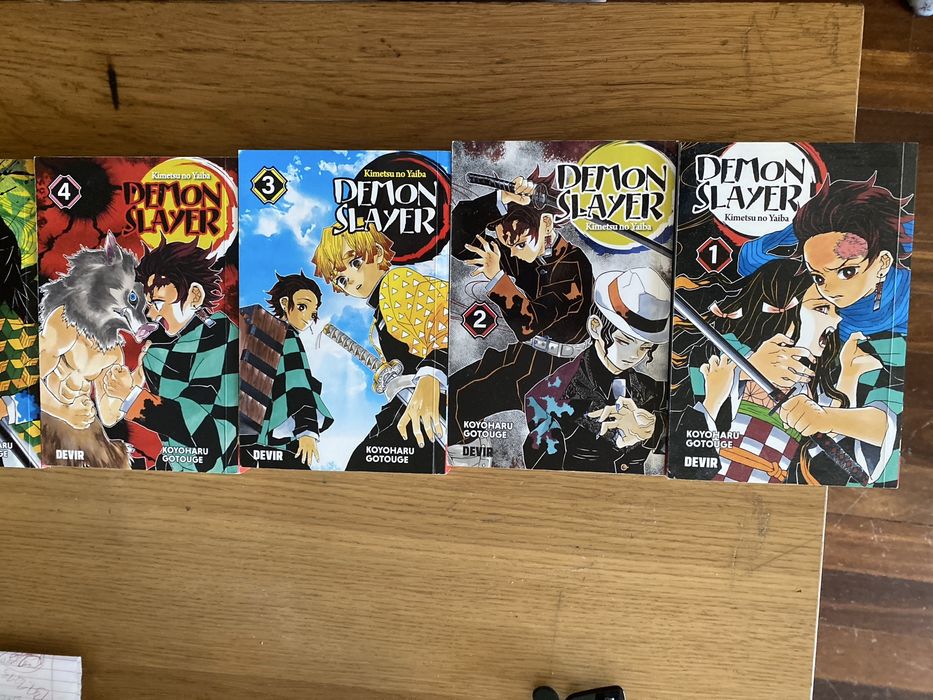 8 volumes de Demon Slayer