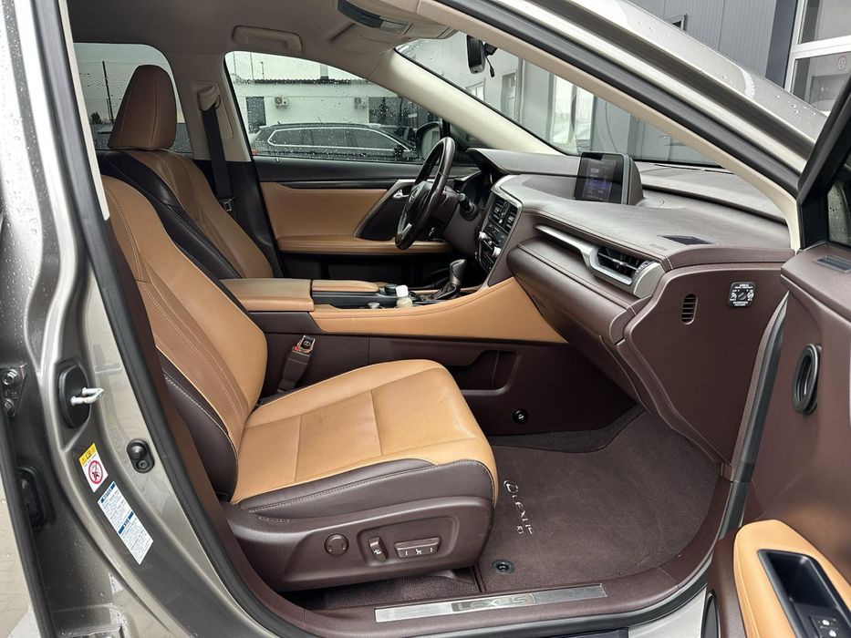 lexus RX200t 2.0 бензин