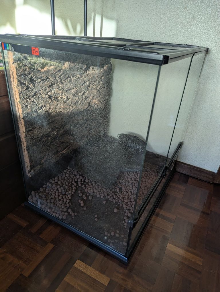 Terrário 60x60x45