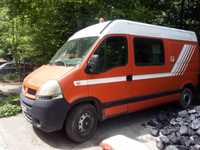 samochód ciężarowy Renault Master 7- osobowy 2,5 D