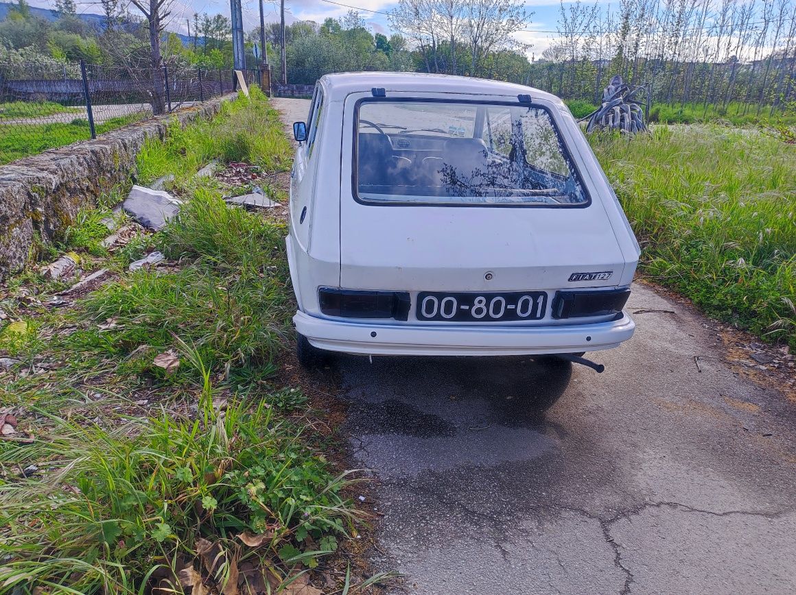 Fiat 127 de 1980 a circular todos os dias
