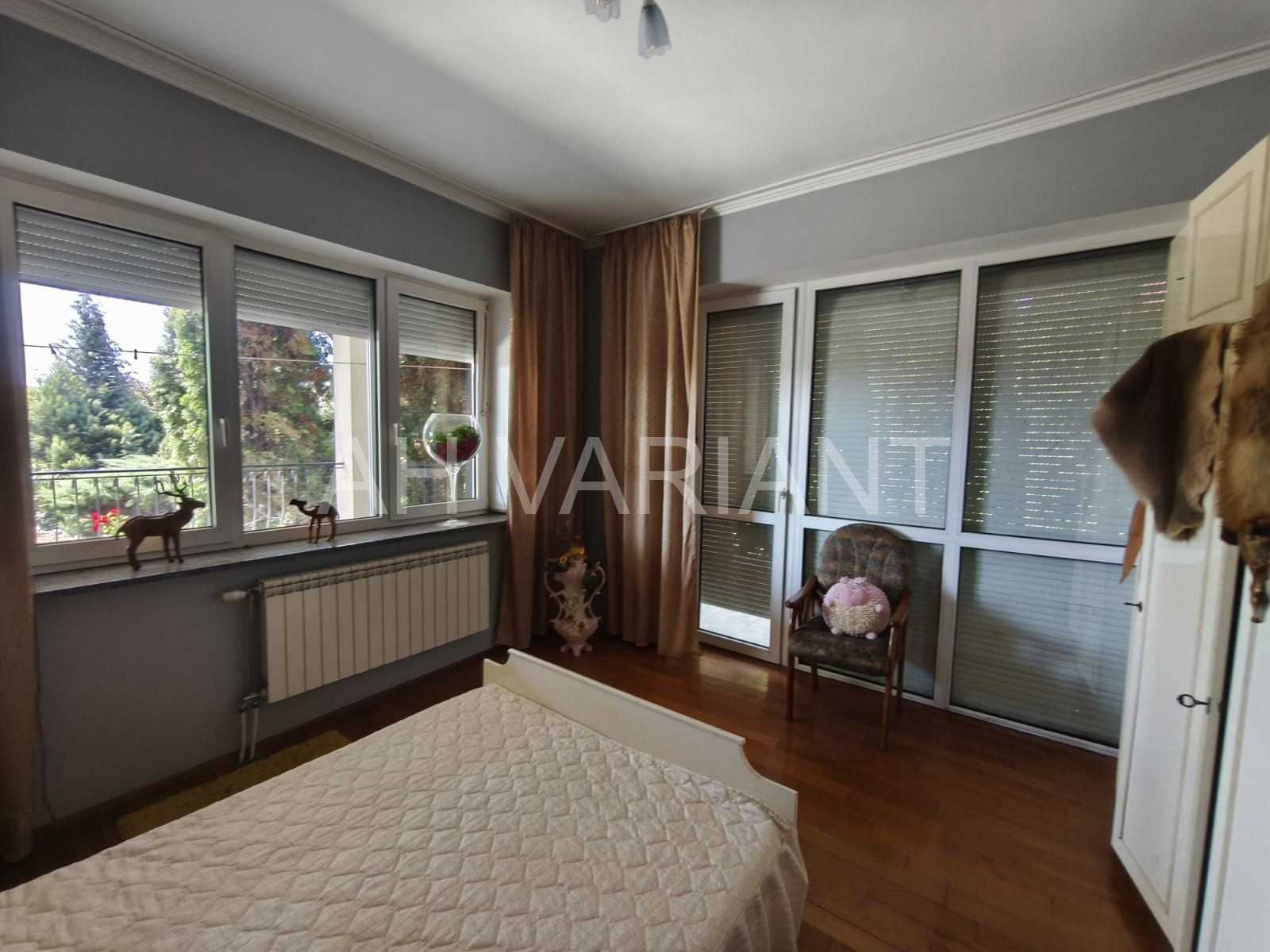 Продається будинок, вул. Коритнянська
Код: 29689