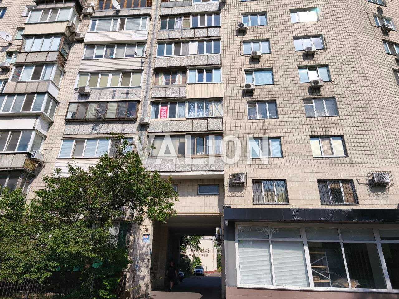 Продається 3-к. квартира біля метро Оболонь вул. Героїв полку Азов, 11