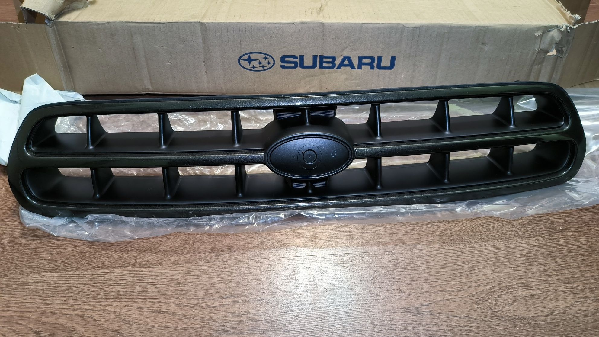 Решітка радіатора Subaru Outback, legacyBE, BH