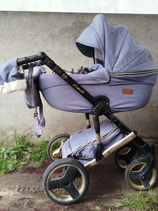 Продам каляску б.у