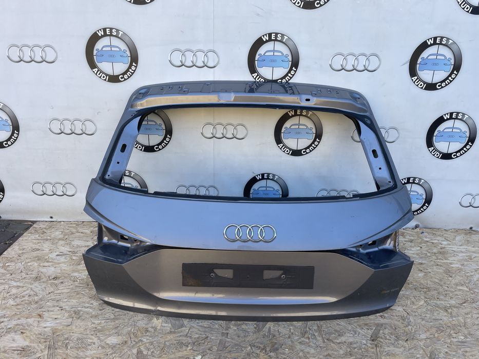 Ляда Спортбек  Ауді Q4 E-Tron Кришка багажника Ку4 Е-Трон