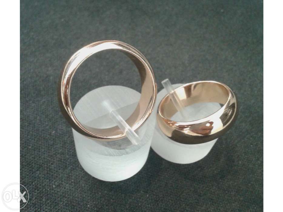 Aliança namoro - compromisso - casamento em ouro laminado de 9K