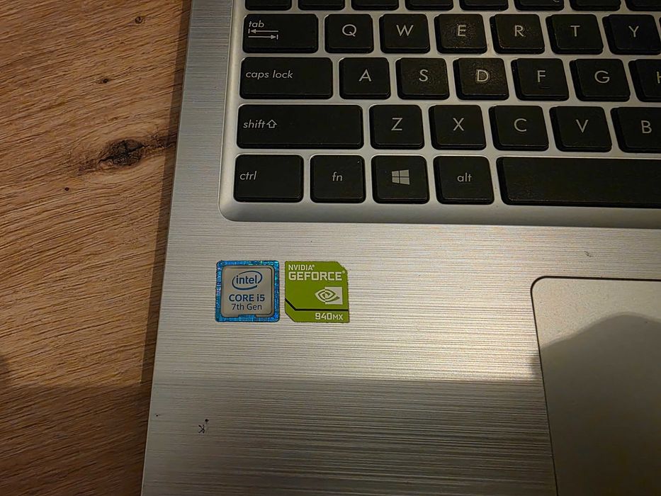 Asus R558UQ / i5-7200U / 8 GB RAM / 1 TB / GeForce 940MX – Sprawny