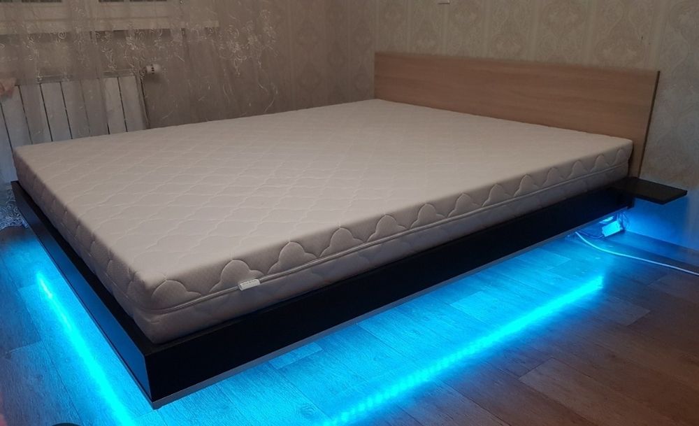 Кровать лофт (парящая кровать) с подсветкой