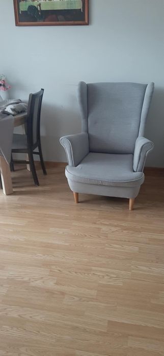 Sprzedam fotel w dobrym stanie.