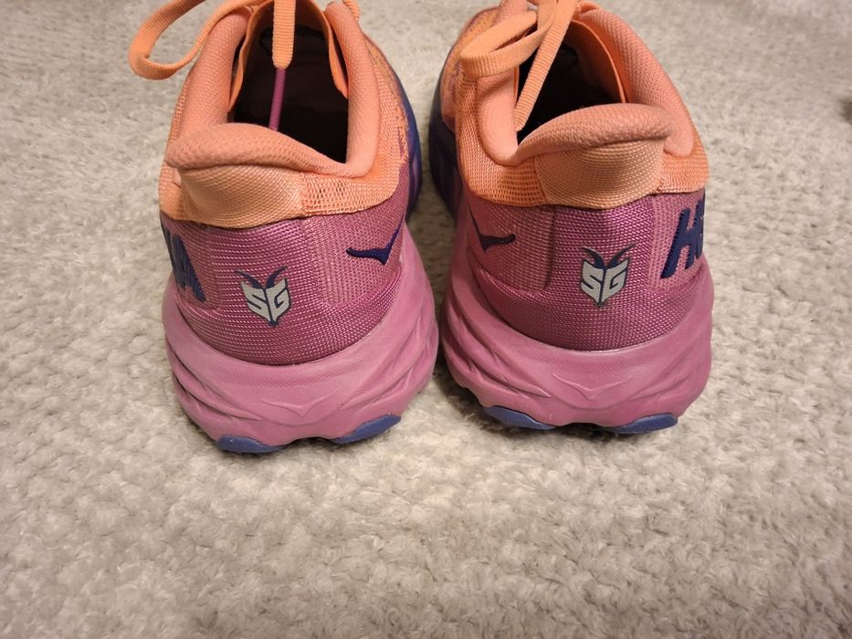 Hoka SpeedGoat 5 . Розмір 39. 24.5см устілка. Оригінал