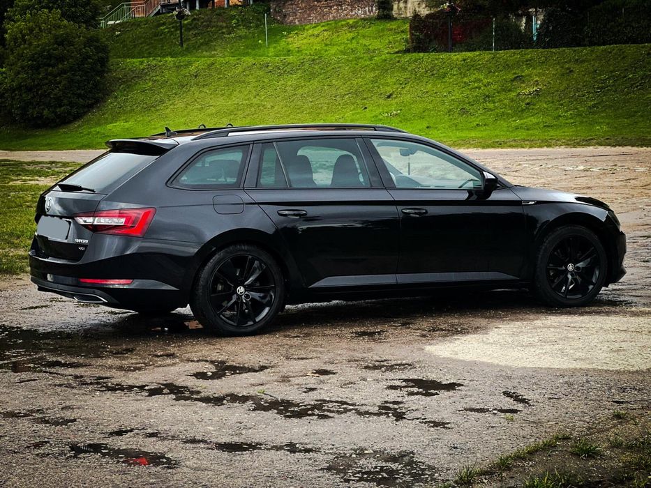 Skoda Superb Sportline 4x4 Salon PL,niski przebieg, pierwszy właścic.