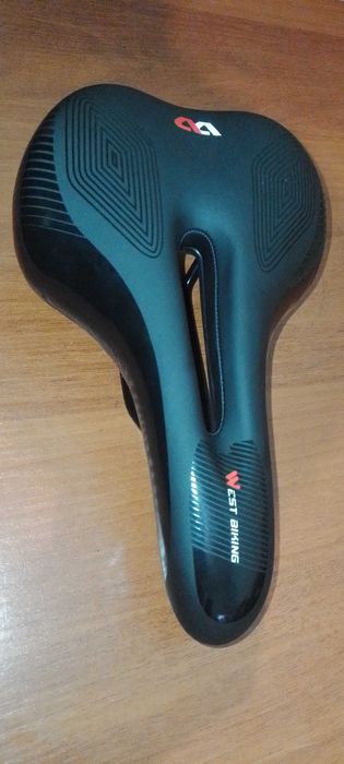 Анатомическое велосипедное седло WEST BIKING с гелевым наполнителем