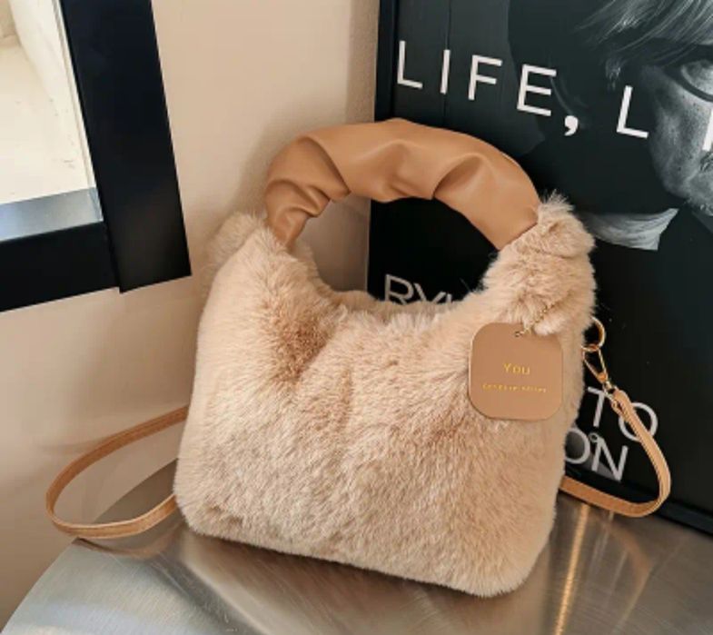 Сумочка із хутра