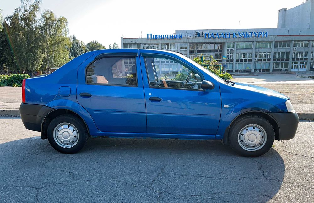 Авто в ідеальному стані! Dacia Logan 1.4, повністю обслужена.