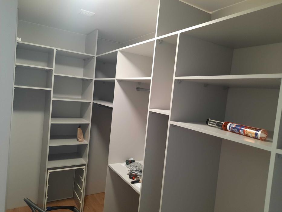 Meble na wymiar, garderoby, sypialnie, zabudowy, ścianki tapicerowane