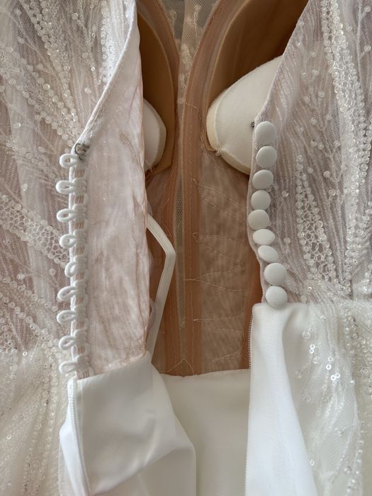 Elegancka suknia ślubna