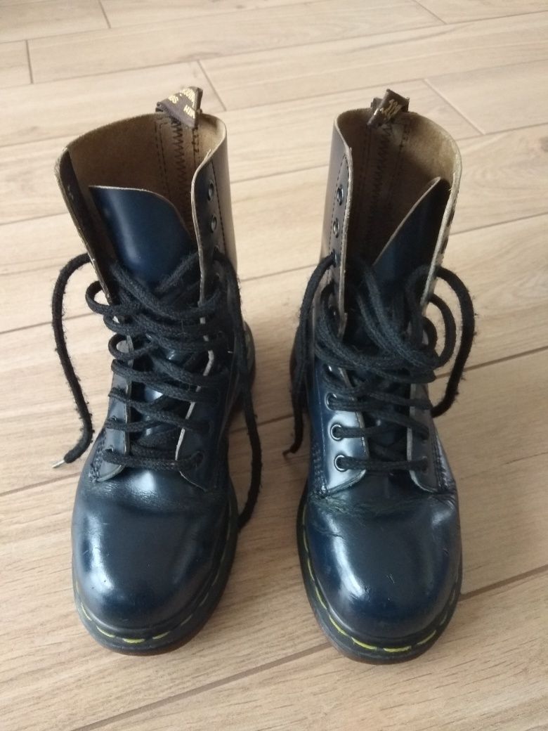 Buty trapery glany Dr Martens z blachą 10 dziurek 36