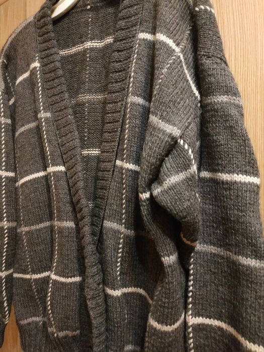 Жакет женский вязаный.ручная вязка,очень красивый.натуральная шерсть