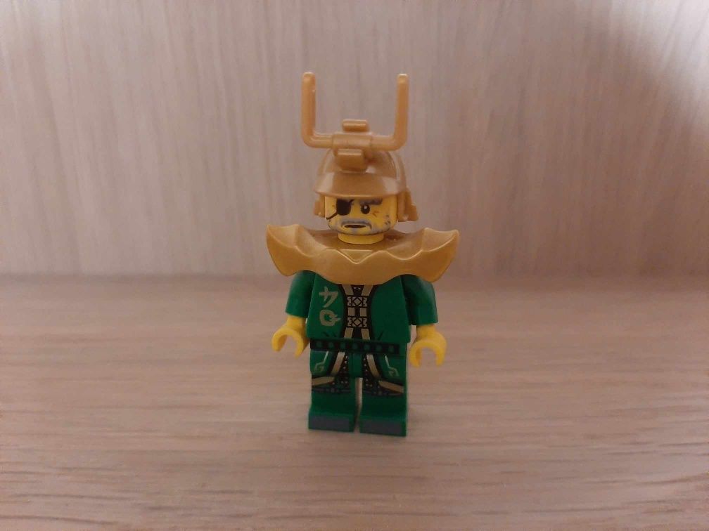 LEGO Ninjago figurka strażnik s. 8