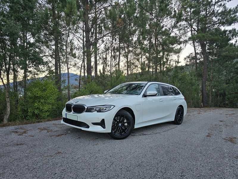 Reservado - BMW 330e 292cv - Revisão Feita - Nacional