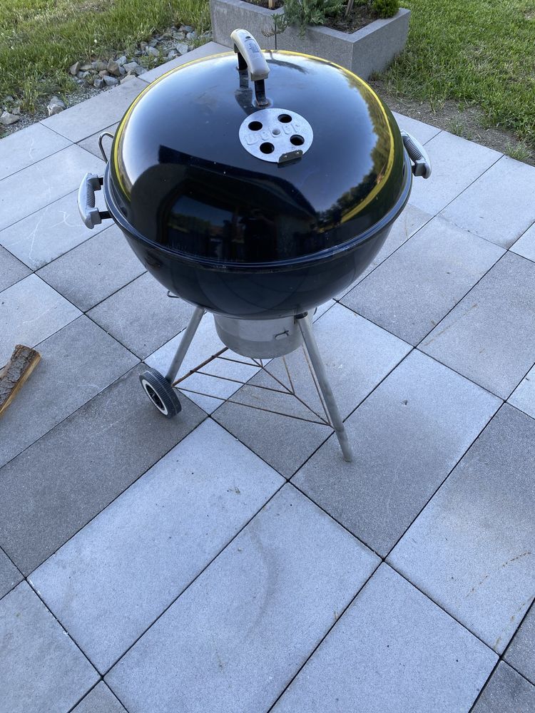 Grill Weglowy Weber