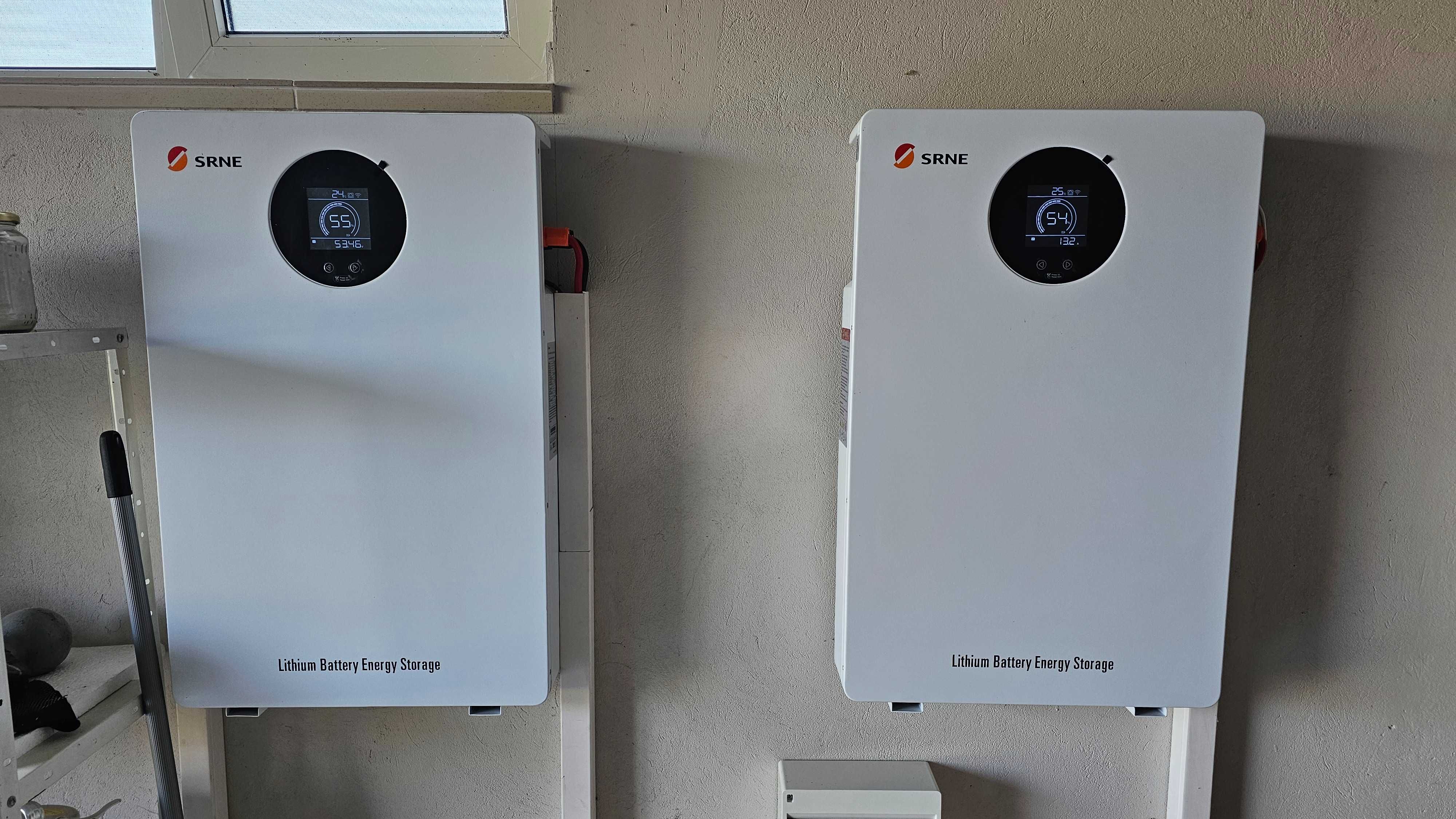 Дві батареї SRNE EOS05B по 5 kWh