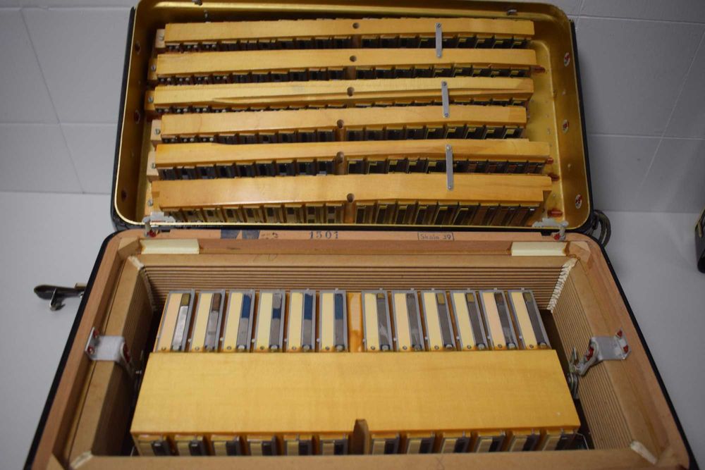 Hohner Atlanta 145P 4 Voz. N 224