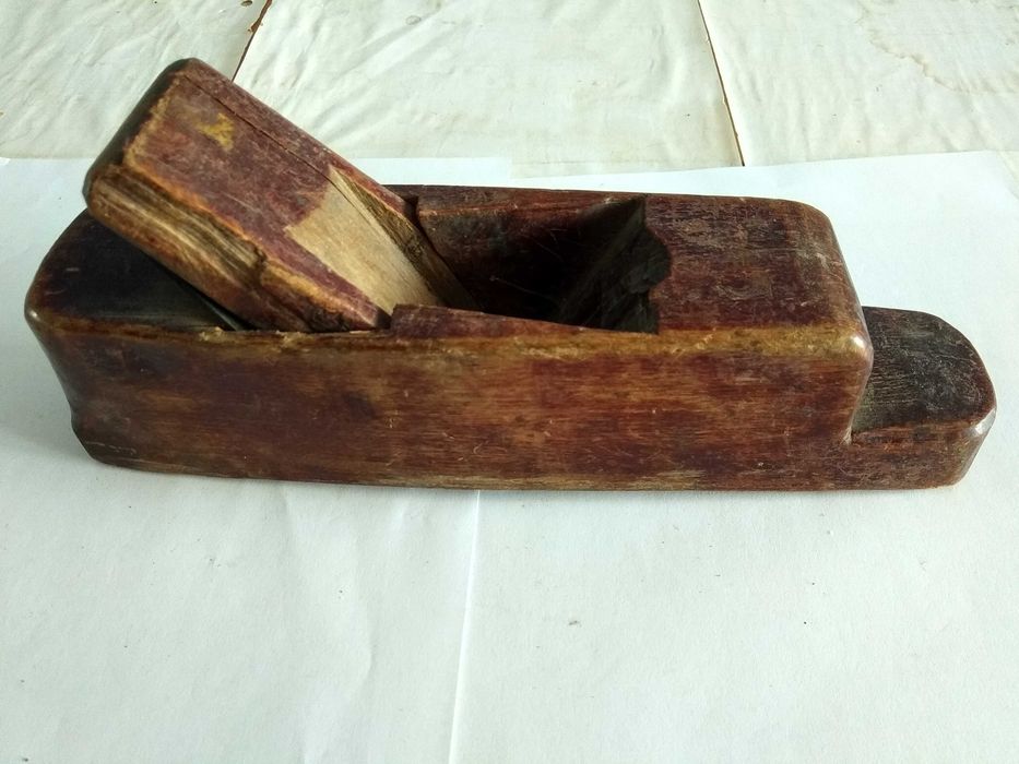 Рубанок деревянный ручной