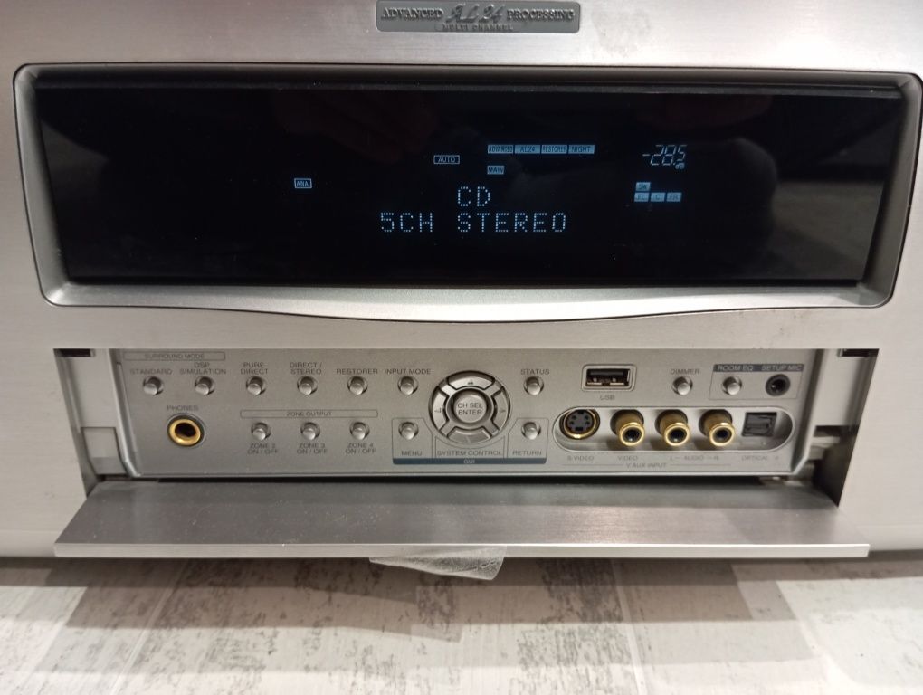 Amplituner Denon AVR-4308 + pilot