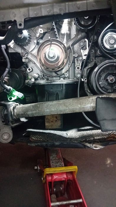 Revisão Automóveis, Disco e Pastilhas ,distribuição, Embreagem.