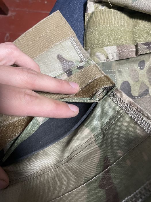 Накладки на плечі AVS Creed