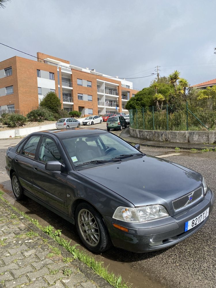 Volvo S40 2001  Veiculo completo!