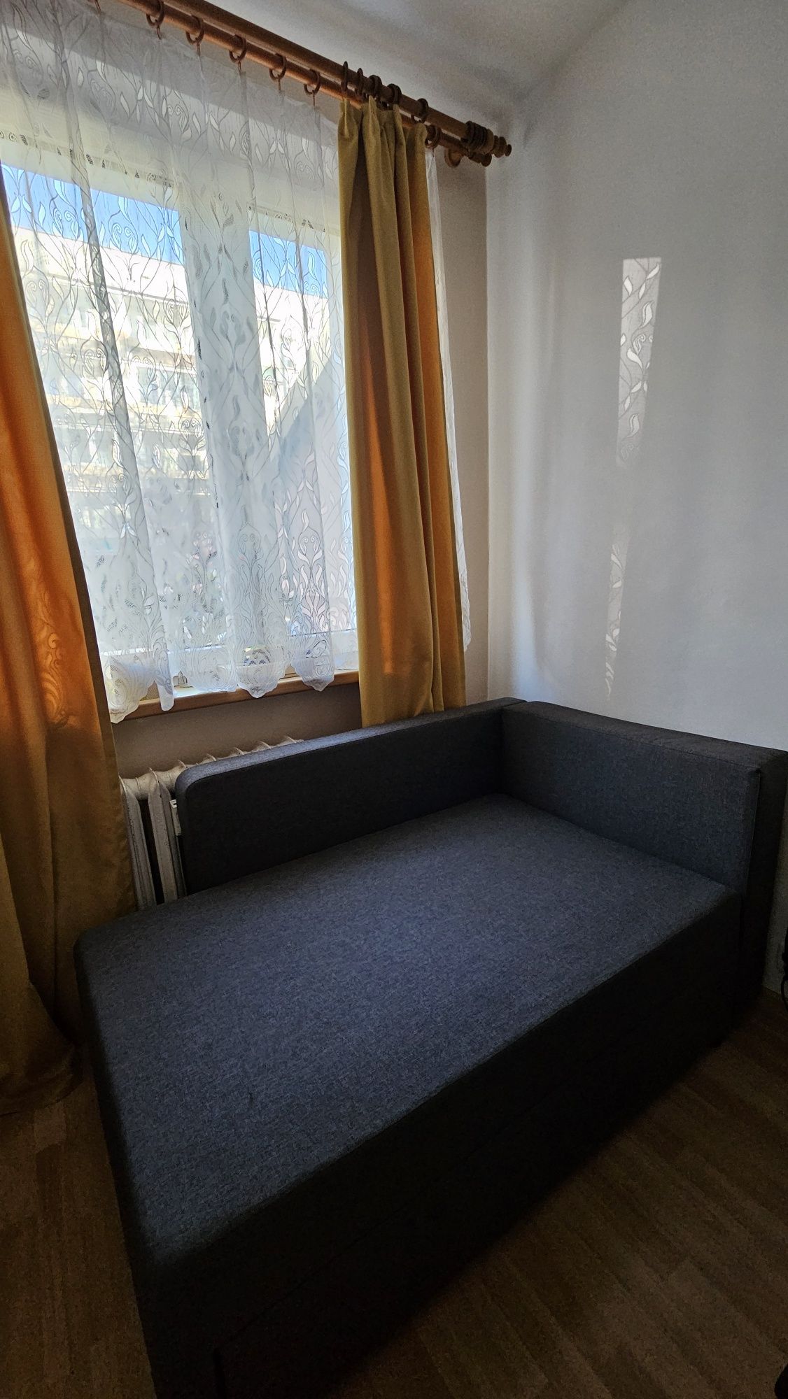 Sprzedam Łóżko rozkładane.