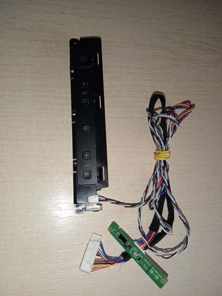 Панель управління з ІЧ-сенсором для телевізора Philips 42PFL4208K/12